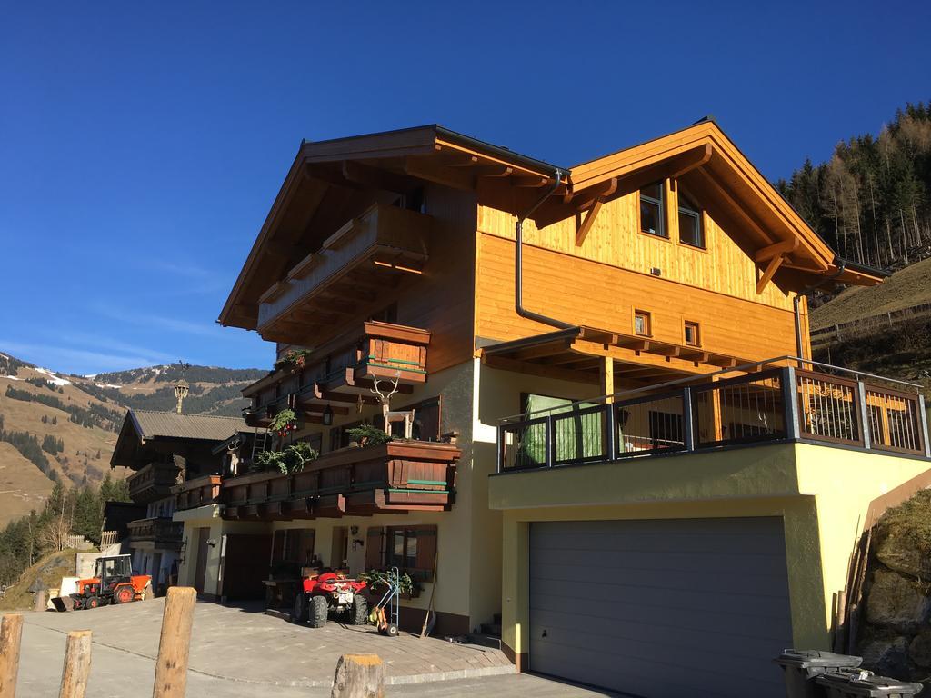 Landhaus Taxach ซาลบาคฮินเทอร์เกลมม์ ภายนอก รูปภาพ
