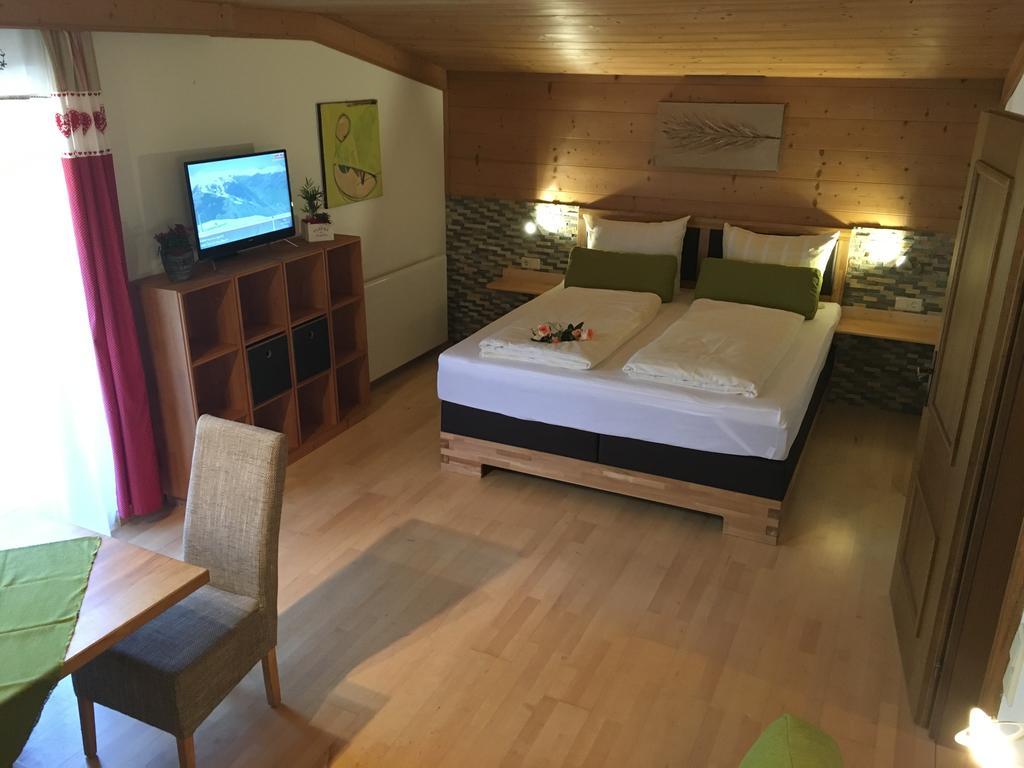 Landhaus Taxach ซาลบาคฮินเทอร์เกลมม์ ภายนอก รูปภาพ