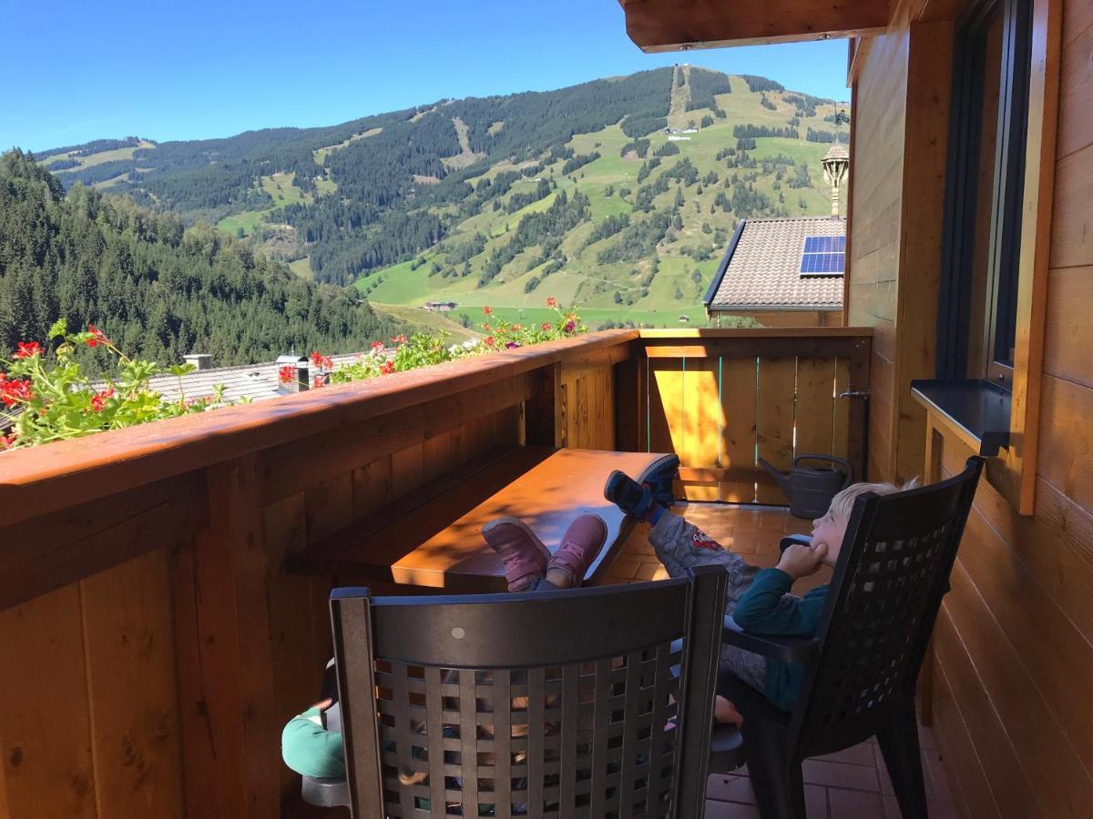 Landhaus Taxach ซาลบาคฮินเทอร์เกลมม์ ภายนอก รูปภาพ